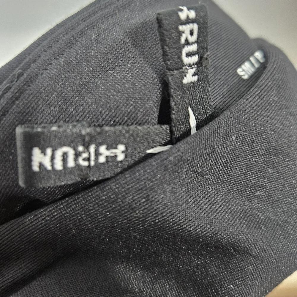 Under Armour women's athletic compression leggings small - Picture 6 of 6